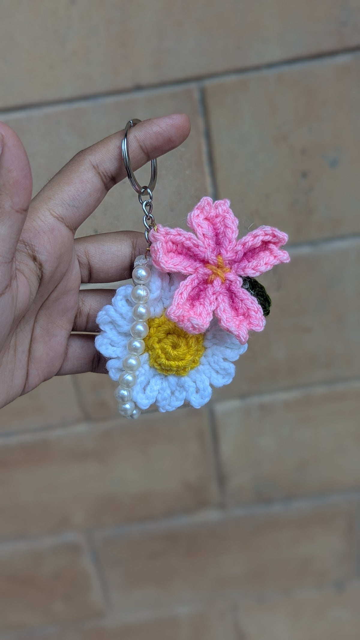 Pearl Cherry Blossom Daisy Keychain