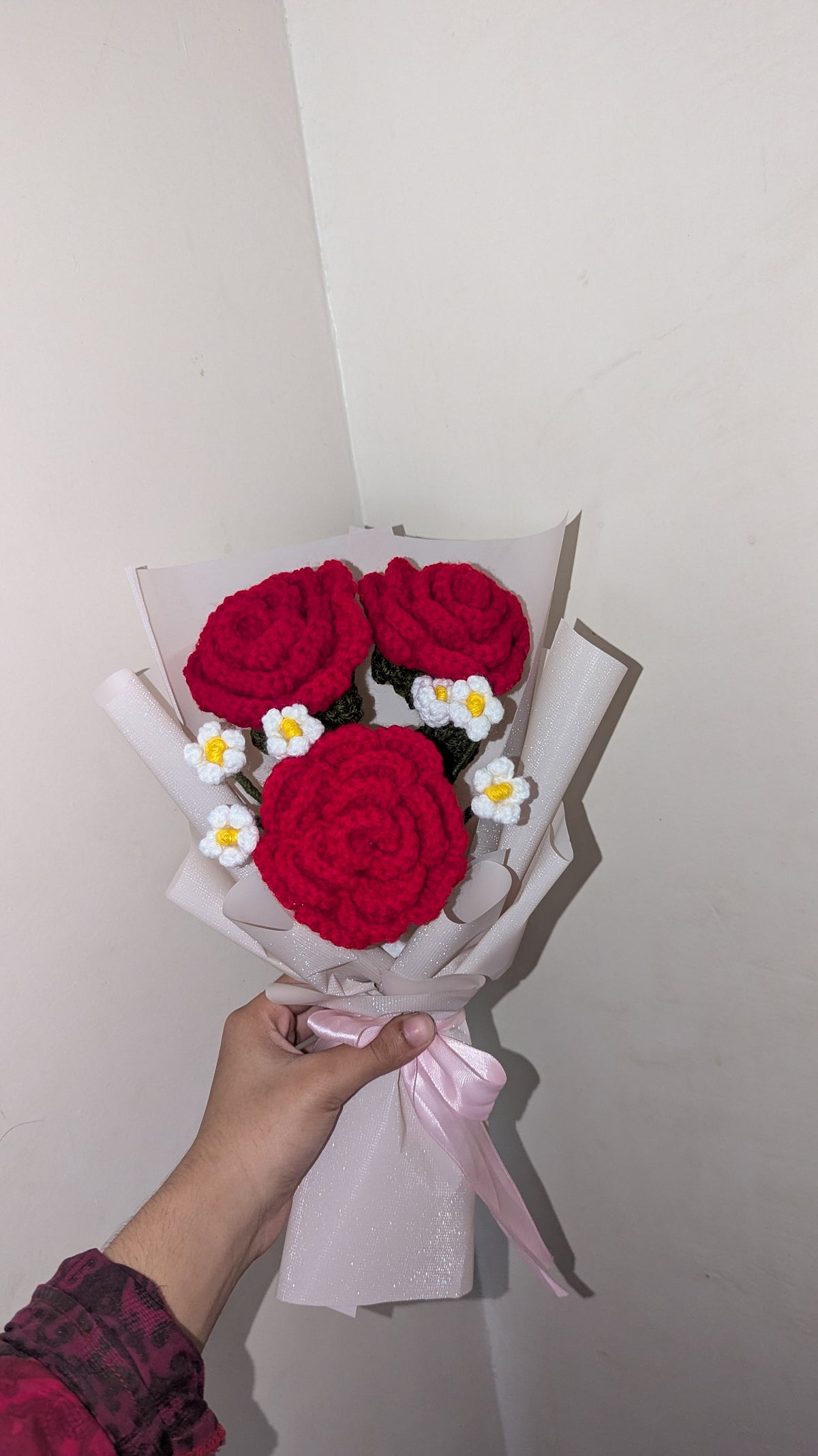 Romantic Crimson & Daisy Bouquet