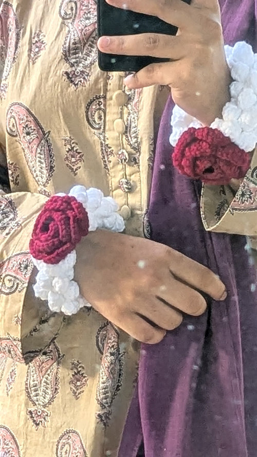 Special Rose Crochet Gajra