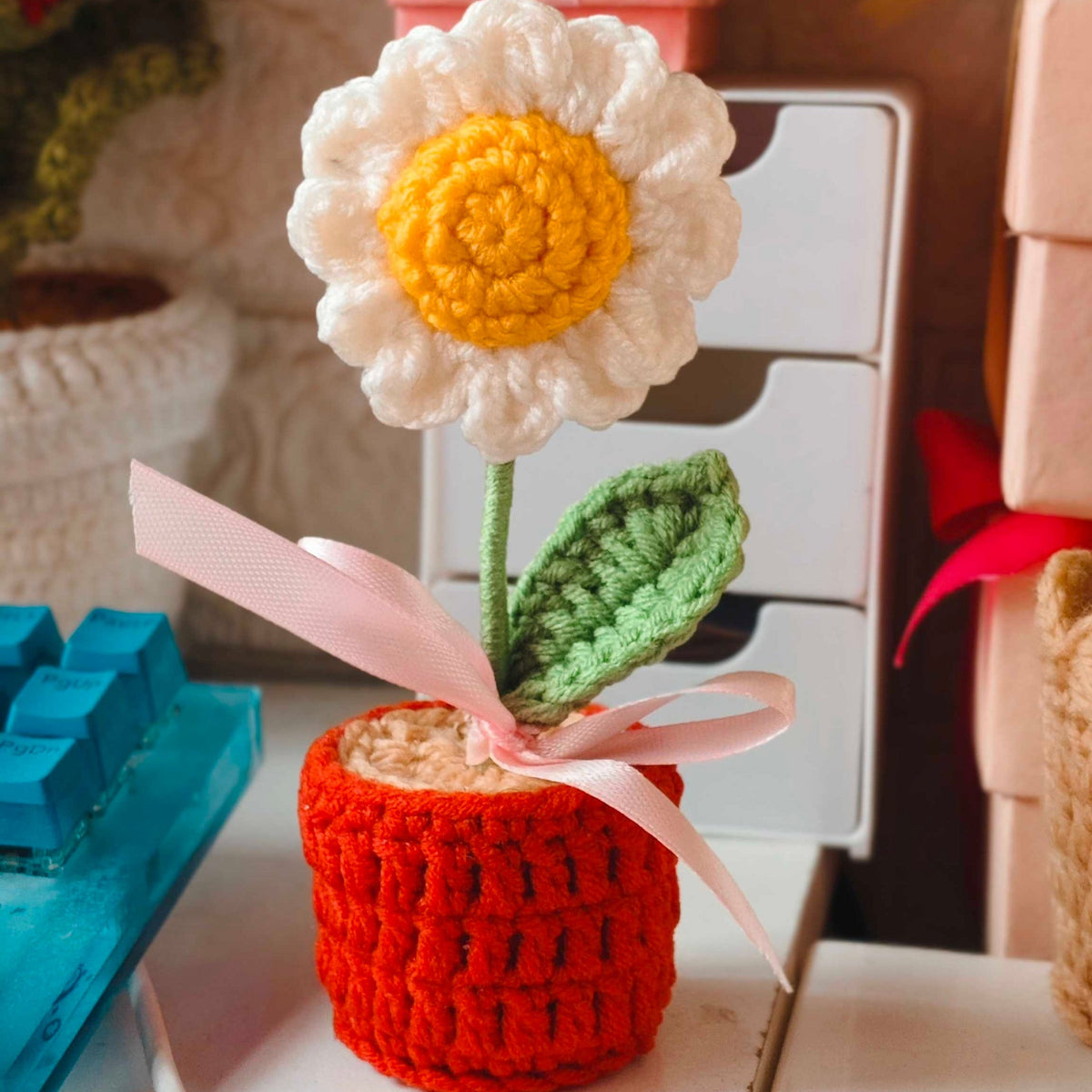 Daisy flower pot 5 inches