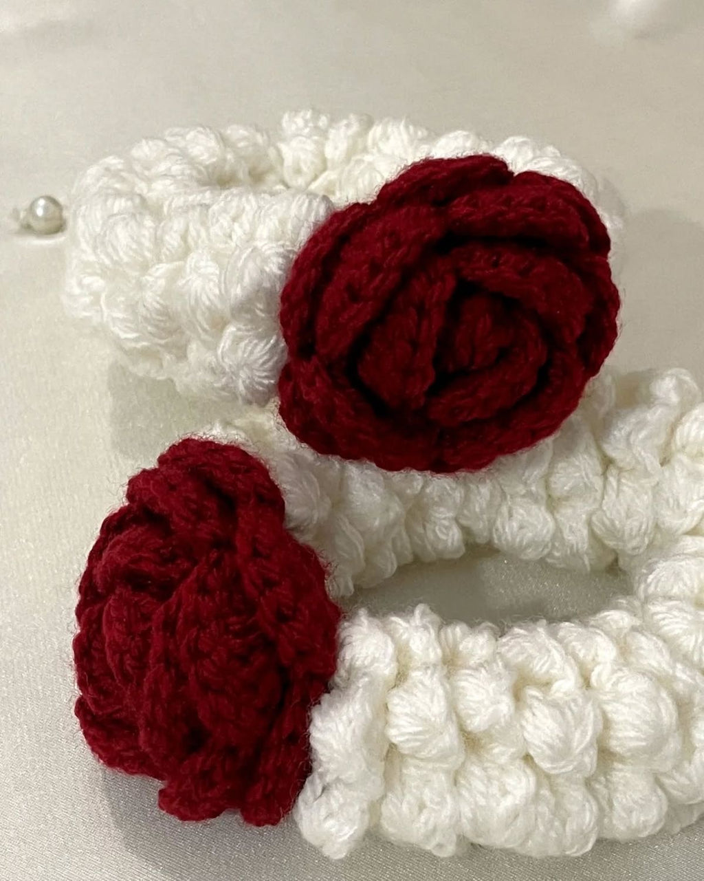 Crimson Rose Crochet Gajra