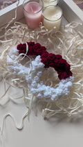 Maroon & White Gajra