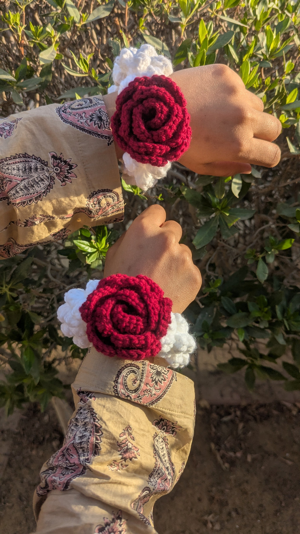 Crimson Rose Crochet Gajra