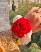 Classic Red Rose Gajra