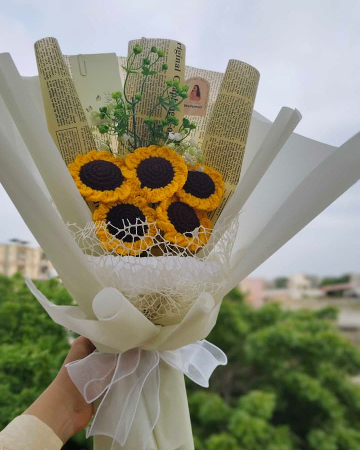 Five Sunflowers Bouquet
