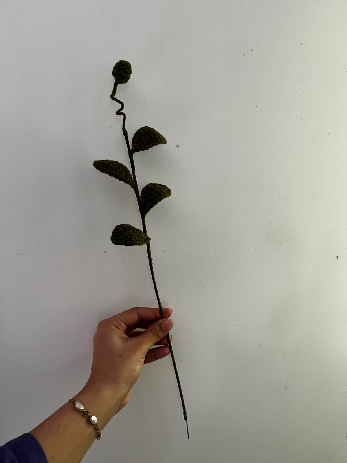 side leaves
