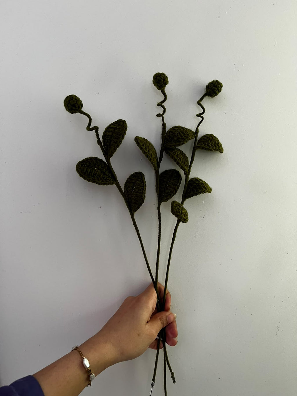 side leaves