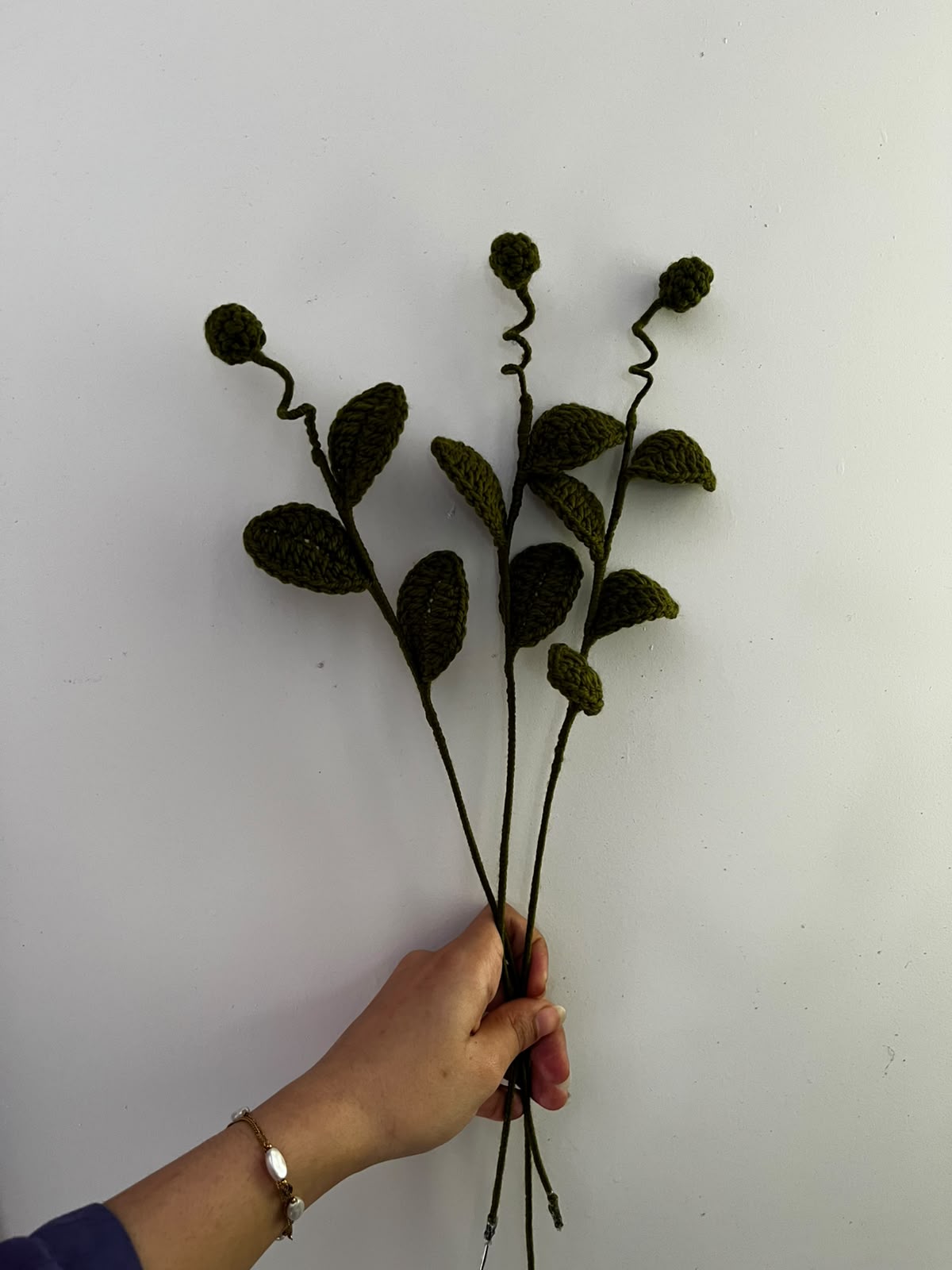 side leaves