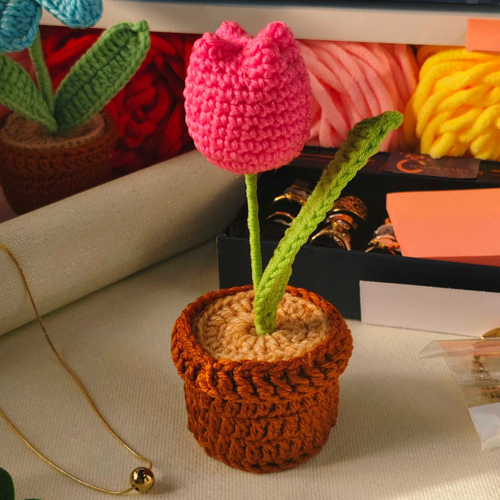 Tulip Flower Pot (7 inches)