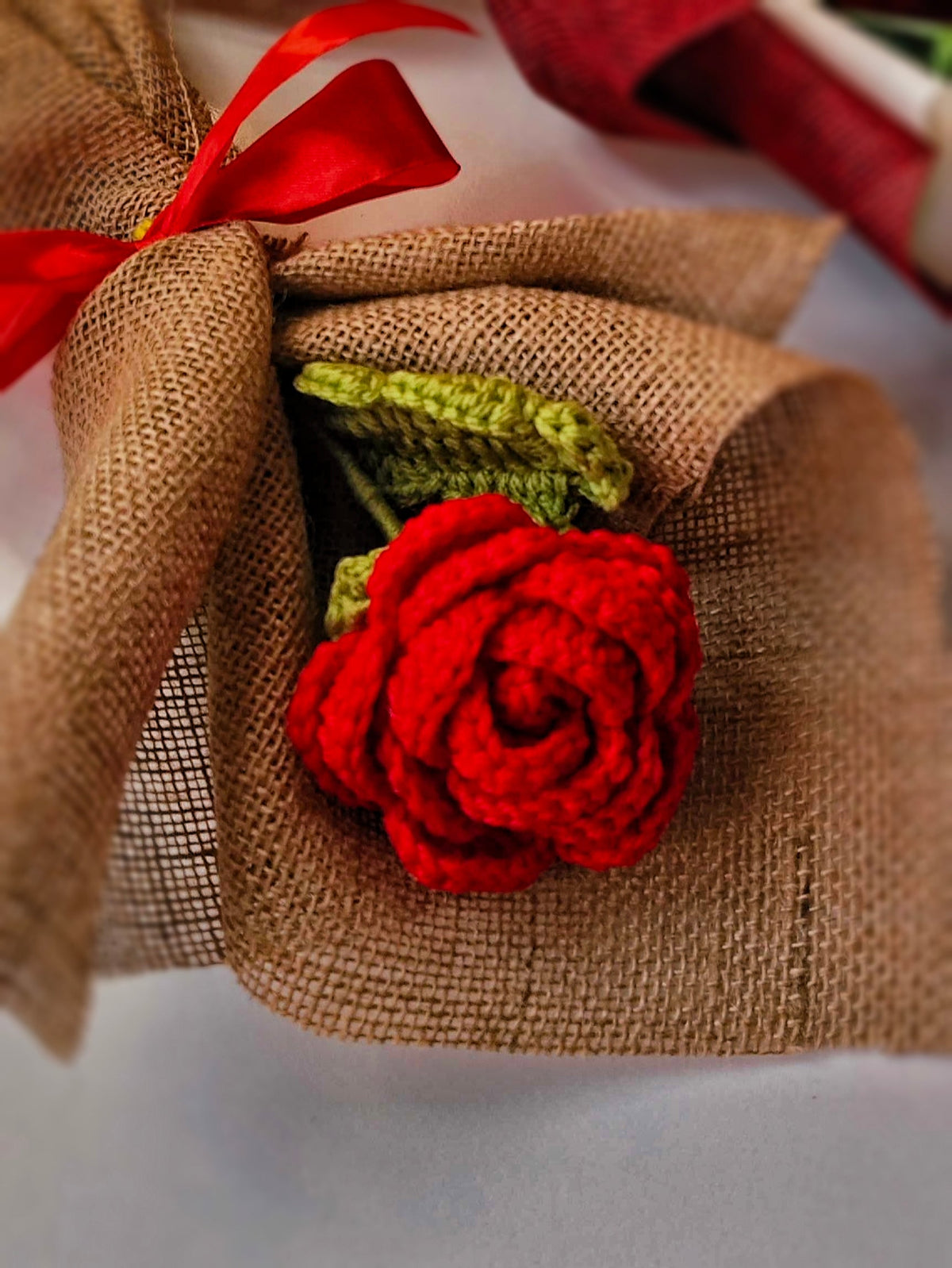 Medium Rose flower bouquet with free greeting card